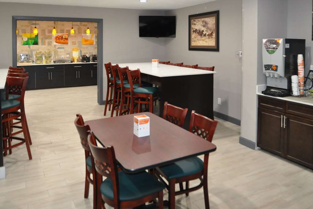 Quality Inn & Suites Plano East - Richardson Restaurant foto